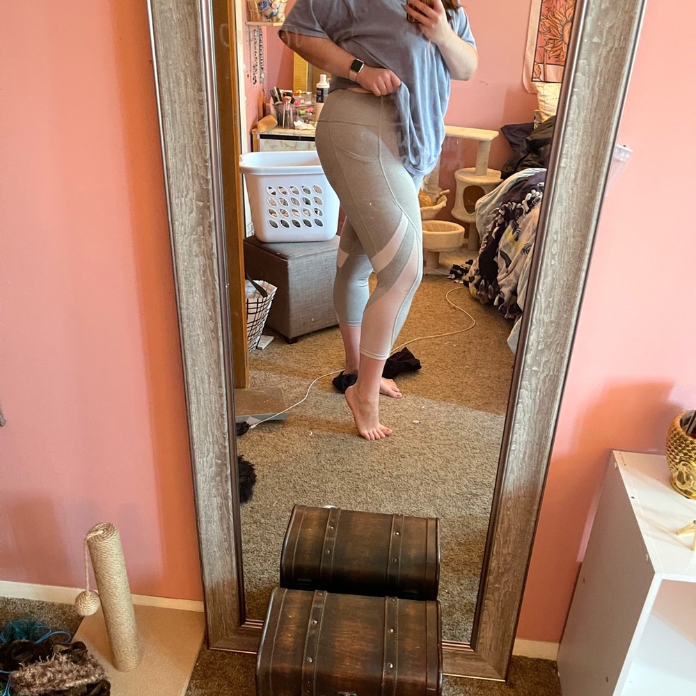 grey cropped leggings